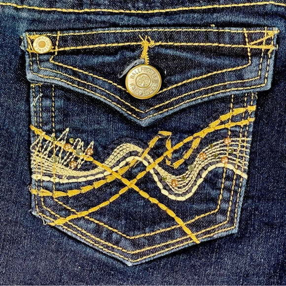 Wallflower & So size 3 shorts with rolled cuffs, 1 jean, 1 coral/orange, EUC - Picture 12 of 16